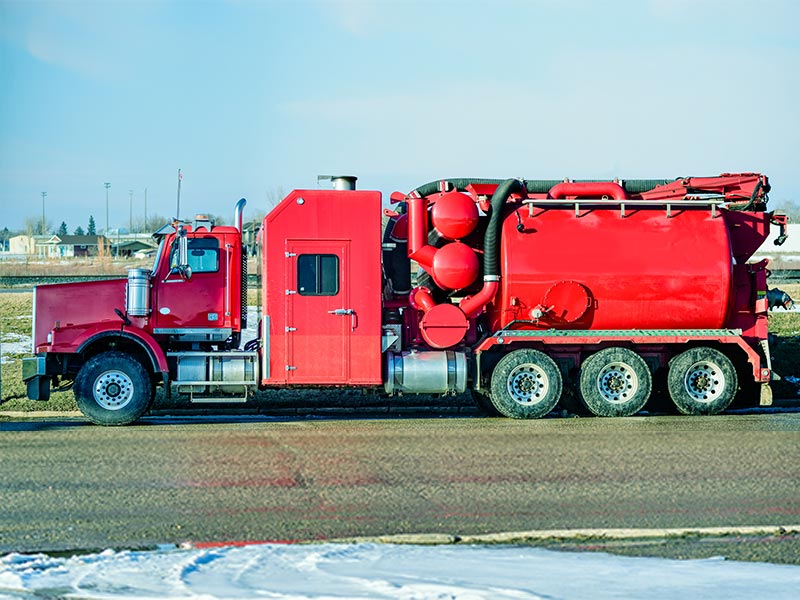 Vacuum truck